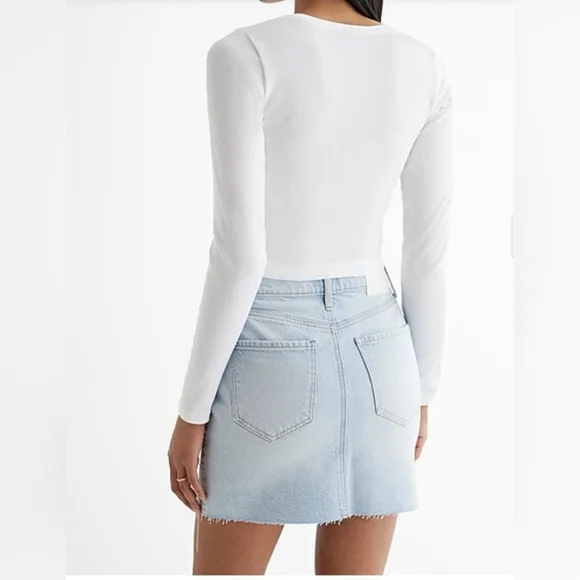 Express High Waisted Raw Hem Mini Denim Skirt - Picture 4 of 9